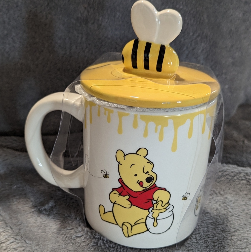 Winnie the Pooh mug and lid